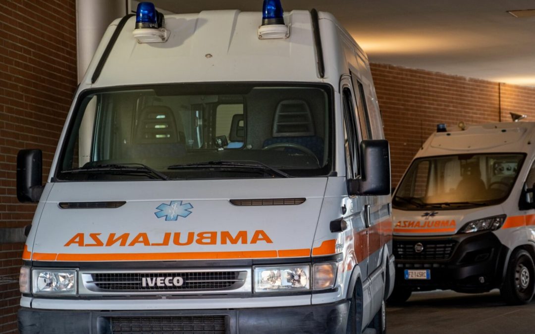 Incidente stradale nel Reggino, morti padre e figlie di 14 e 8 anni