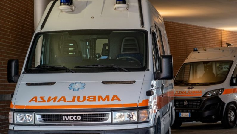 Incidente stradale nel Reggino, morti padre e figlie di 14 e 8 anni