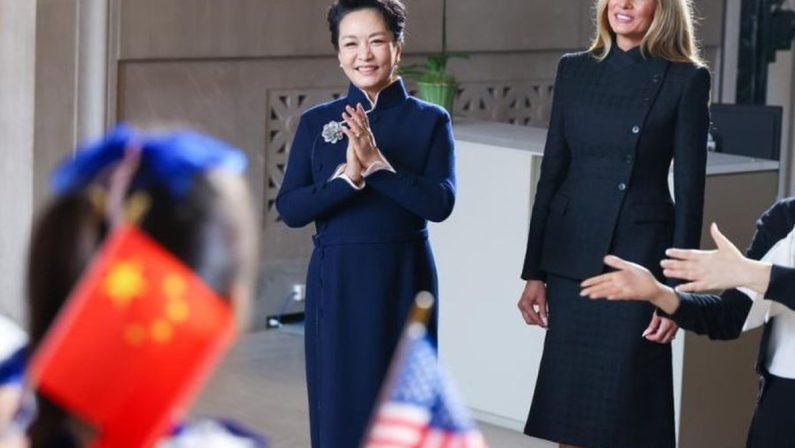 Cina-USA, le due first lady visitano il Museo nazionale d’arte asiatica