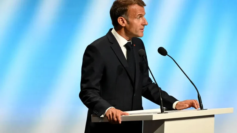 Ue, Macron “Ritrovare coraggio dei fondatori contro il ritorno dei nazionalismi”