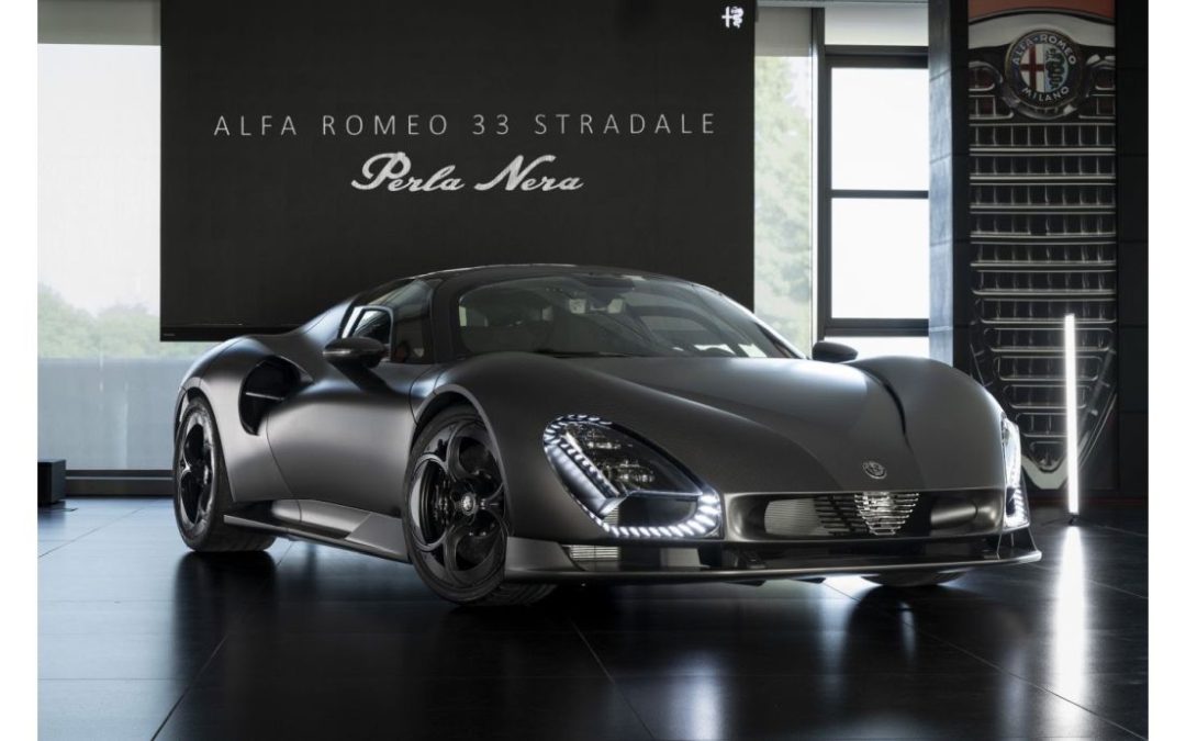 Alfa Romeo 33 Stradale “Perla Nera” svelata al Museo di Arese
