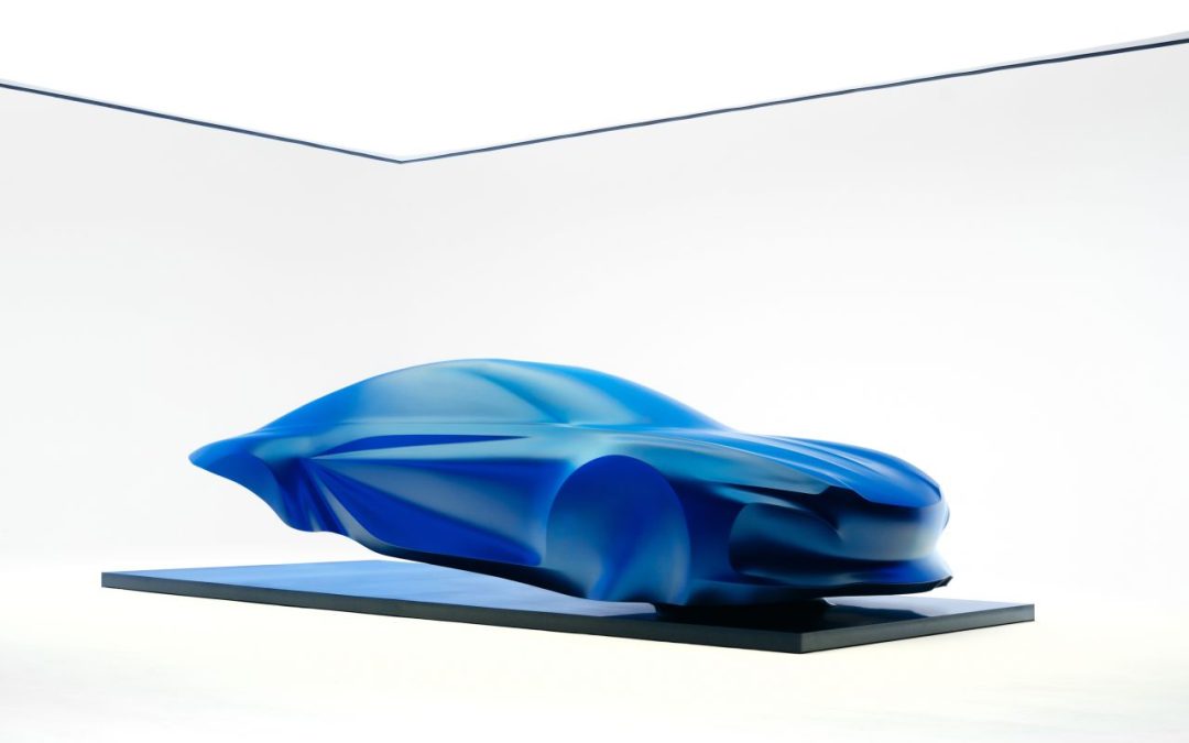 Alpine svela una scultura che evoca il design della futura A110
