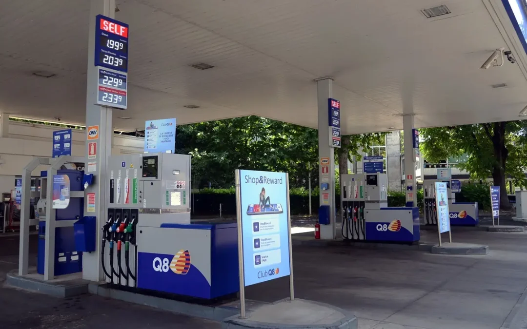 Carburanti, Q8 Italia fissa un tetto massimo ai prezzi per un mese da ottobre
