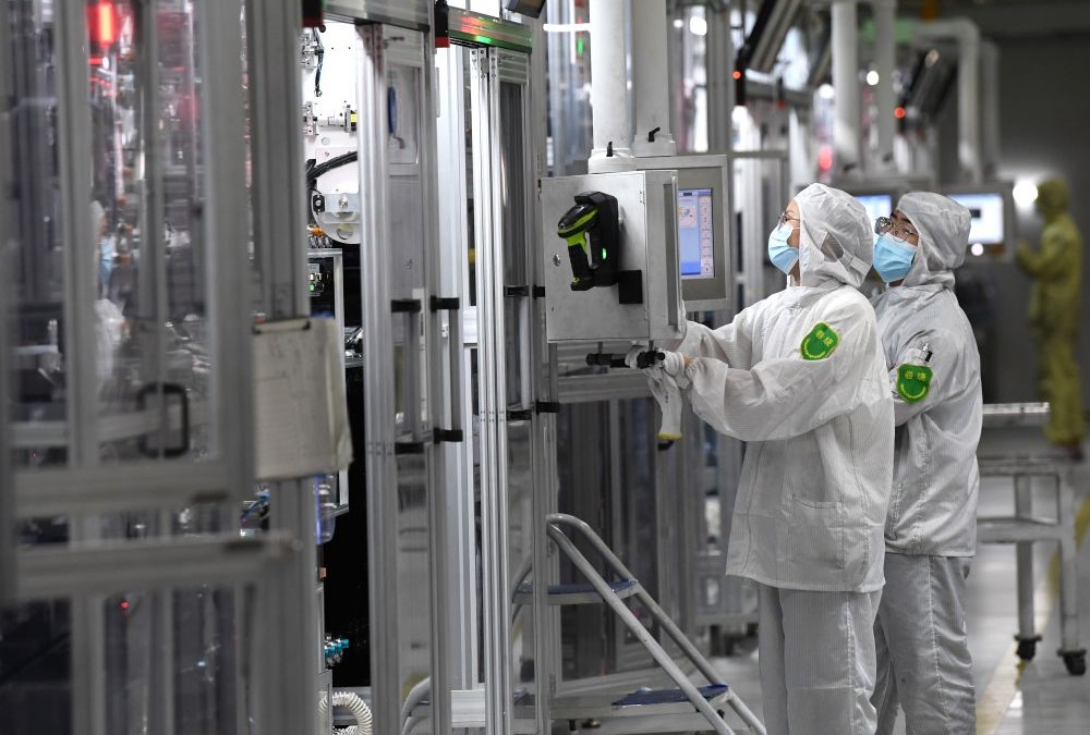 La Cina presenta un piano di sviluppo per le batterie di nuova generazione