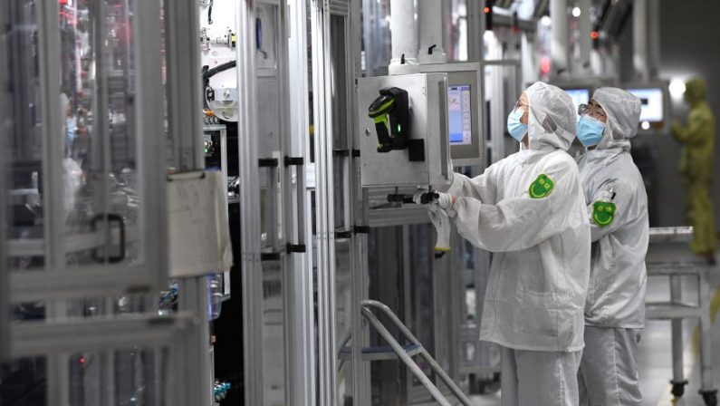 La Cina presenta un piano di sviluppo per le batterie di nuova generazione