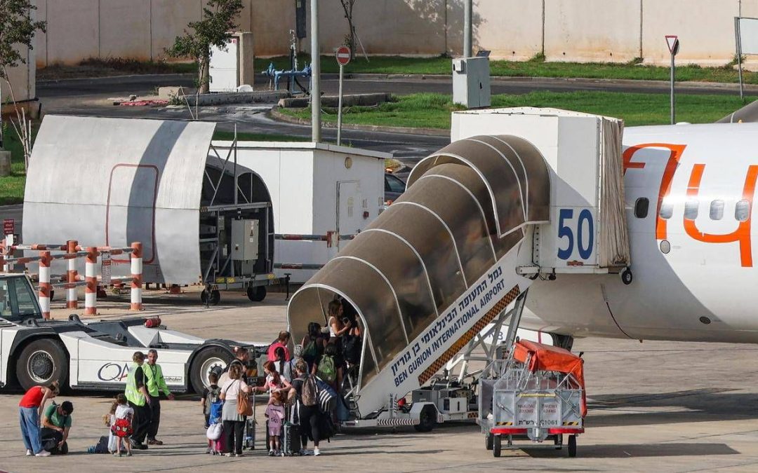 Volo Dubai-Tel Aviv, passeggeri in festa dopo attacco sventato