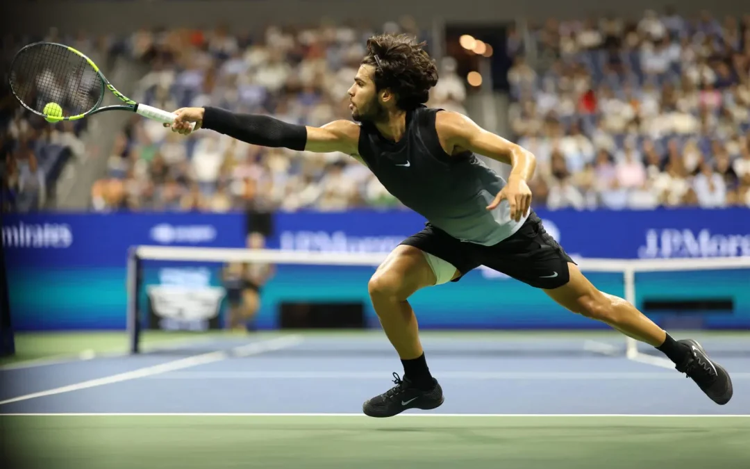 Alcaraz eliminato dagli Us Open da un super Shelton, derby Usa in semifinale contro Tiafoe