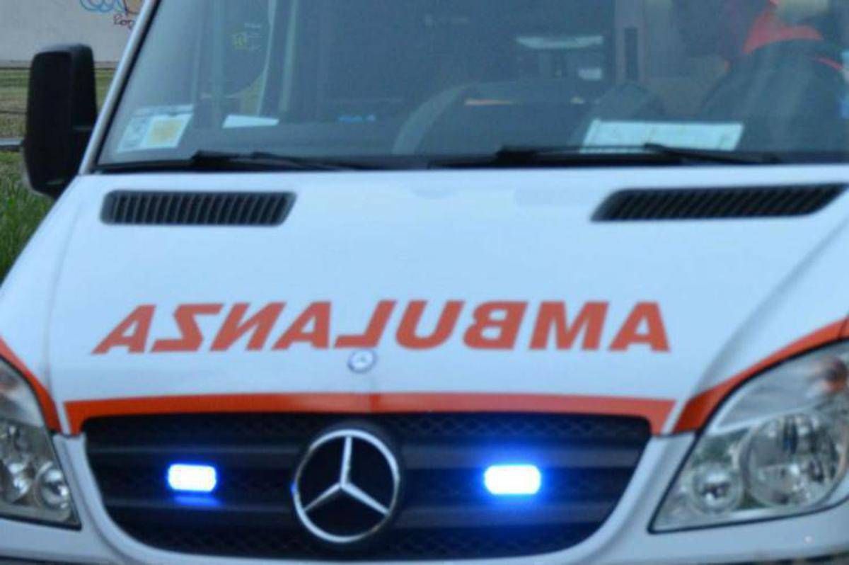 https://www.quotidianodelsud.it/wp-content/uploads/2026/09/ambulanza-crepuscolo-tagliata-fg.jpeg