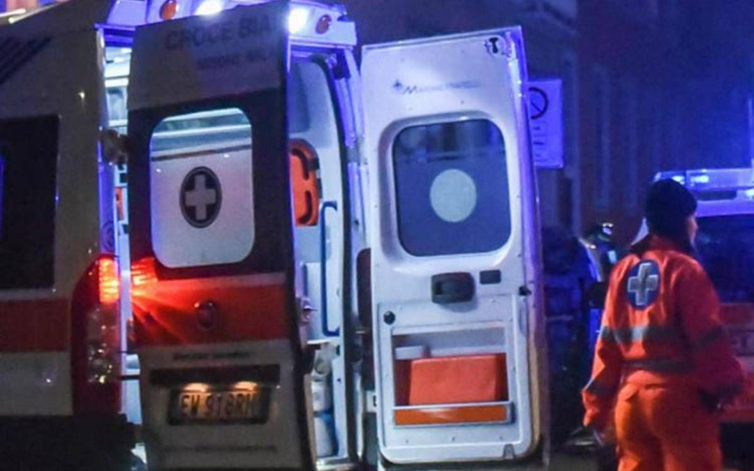 Roma, scontro frontale tra due auto a Morlupo: morta 53enne