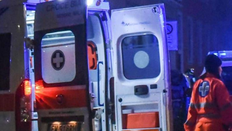 Roma, scontro frontale tra due auto a Morlupo: morta 53enne