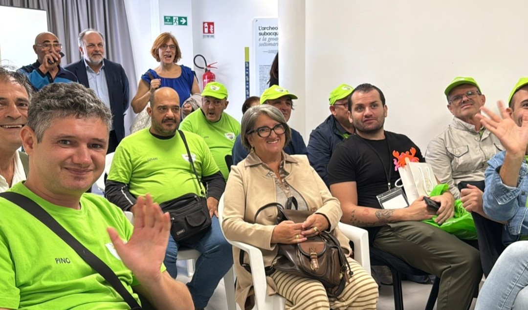 Progetto AMI, a Le Castella il mare diventa inclusione: “Un mare di inclusione. Ogni goccia conta”