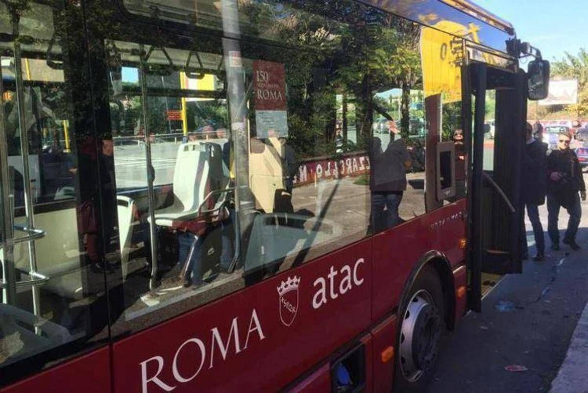https://www.quotidianodelsud.it/wp-content/uploads/2026/09/atac-bus-tagliato-1-0-4131107492.jpeg