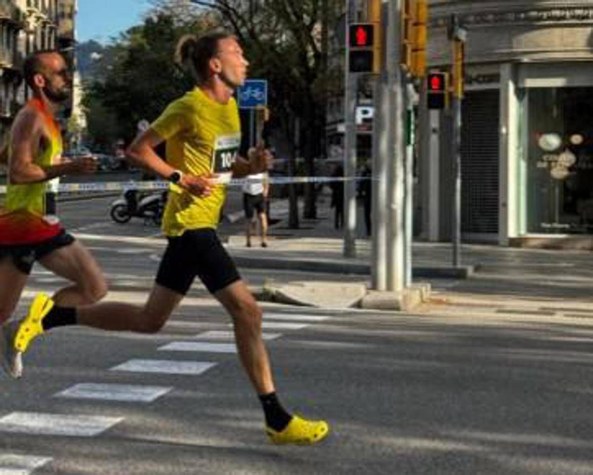 https://www.quotidianodelsud.it/wp-content/uploads/2026/09/atleta-russo-crocs-x.jpeg