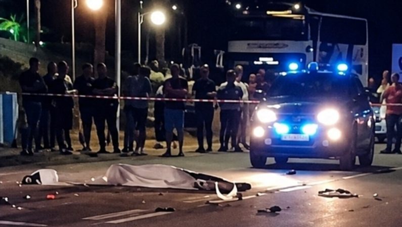 Auto contro scooter a Riace, muore a soli 25 anni