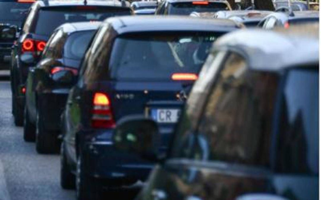 Bollo auto abolito, la mossa di Meloni: “Via una delle tasse più odiate”