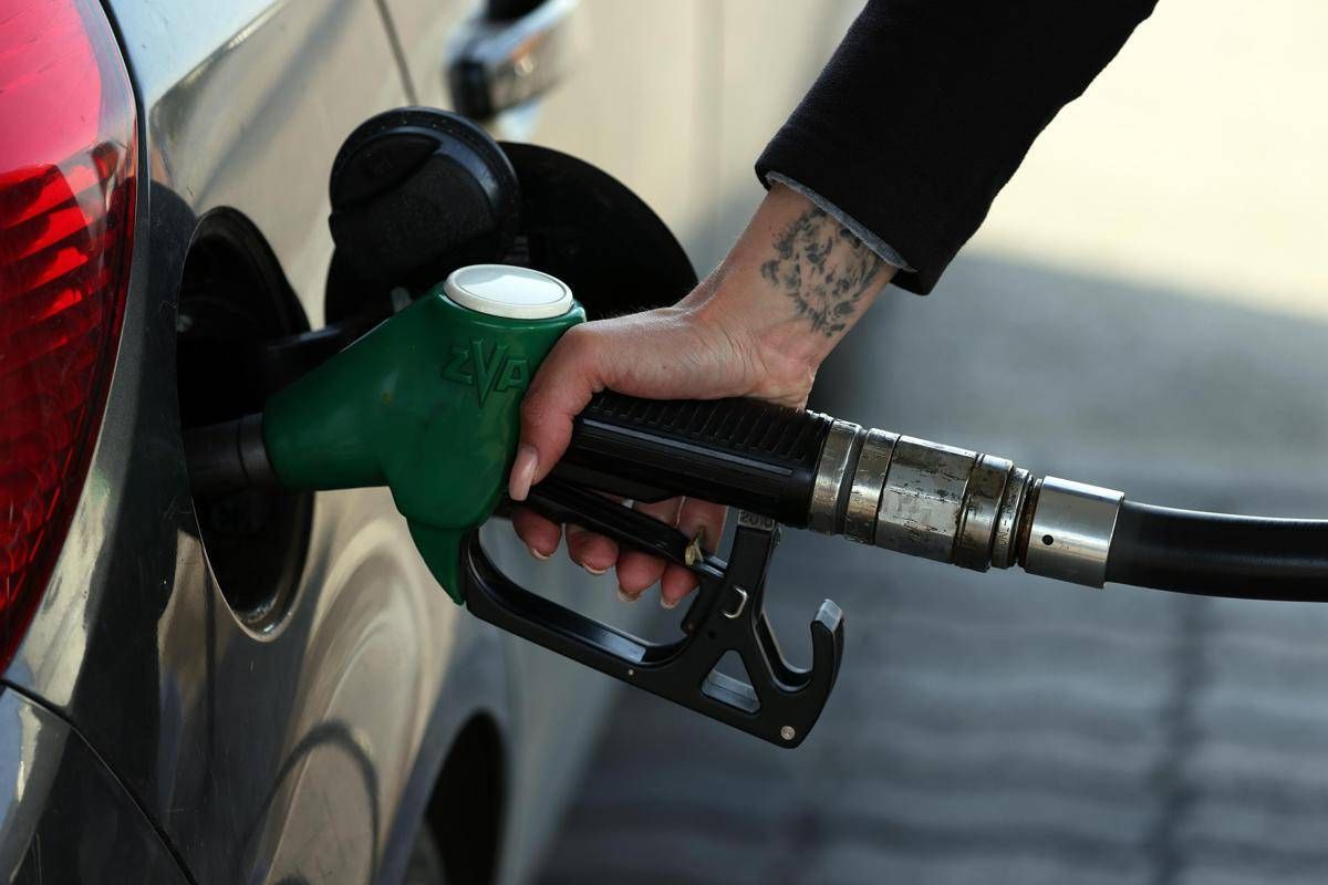 https://www.quotidianodelsud.it/wp-content/uploads/2026/09/benzina.jpeg