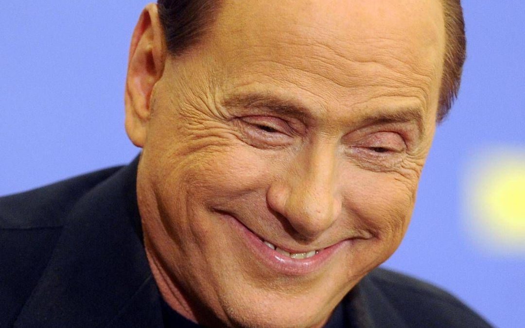 Berlusconi ‘Il principe azzurro’, l’idea di un maxi show in stile Broadway: “Vorrei fare un musical sulla mia vita”