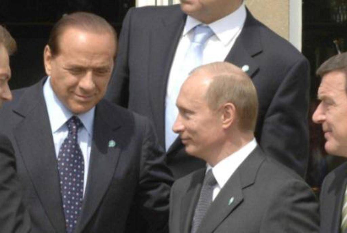 https://www.quotidianodelsud.it/wp-content/uploads/2026/09/berlusconi-e-putin.jpeg