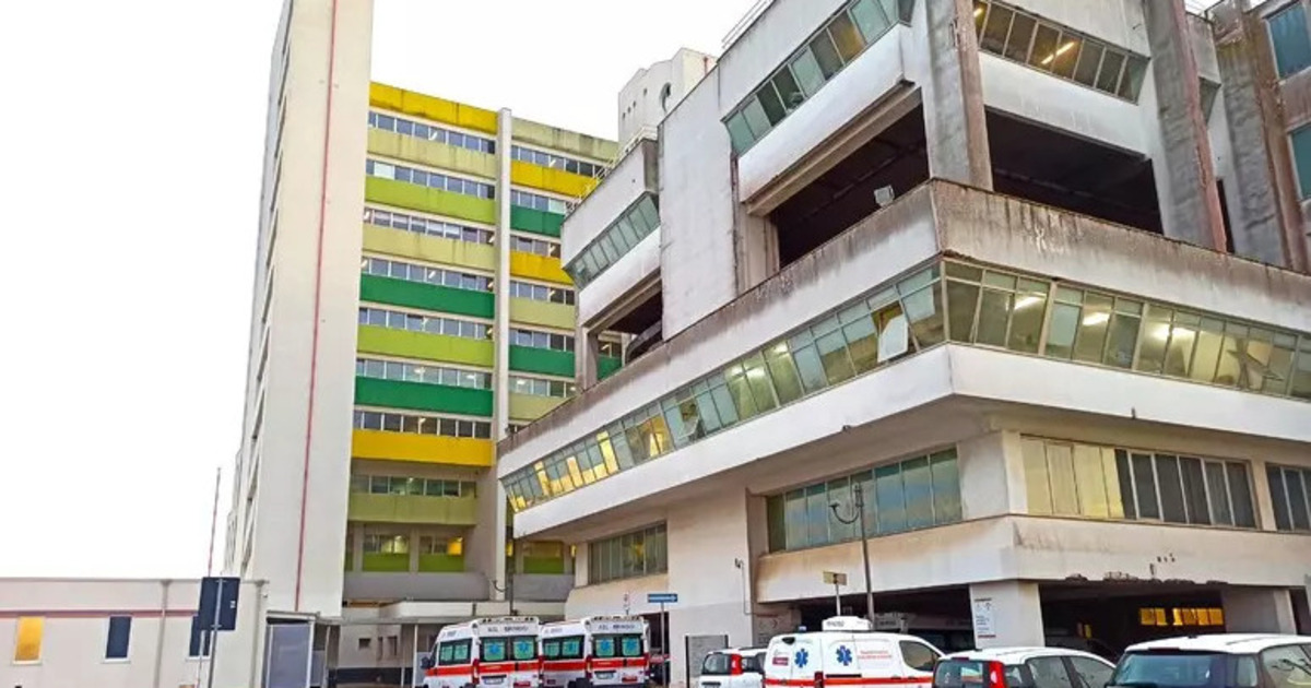 https://www.quotidianodelsud.it/wp-content/uploads/2026/09/brincidi-ospedale-perrino.jpg