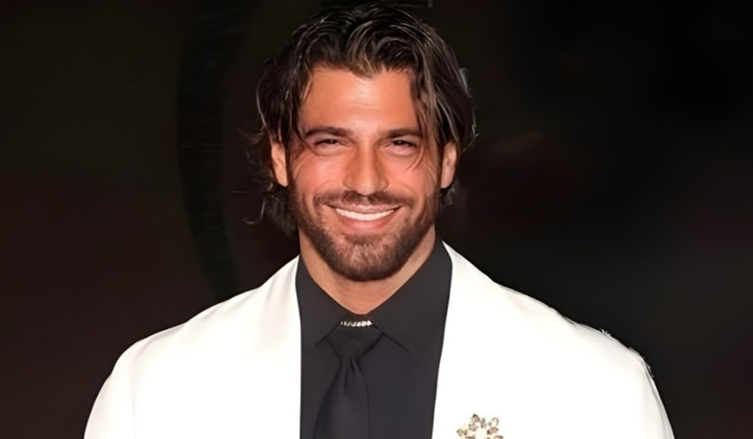 Can Yaman “imbranato con le donne”? Non esattamente