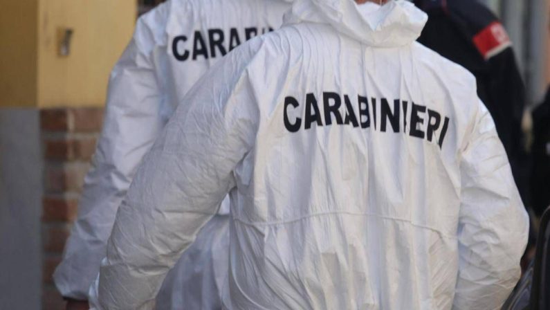 Tragedia a Benevento, uccide i due fratelli nel ristorante di famiglia e poi si suicida