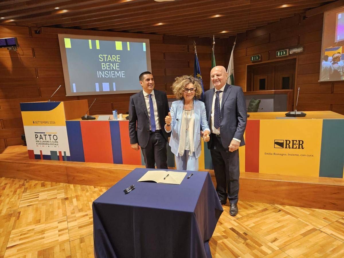 https://www.quotidianodelsud.it/wp-content/uploads/2026/09/colla-mezzanote-de-pascale-2.jpeg