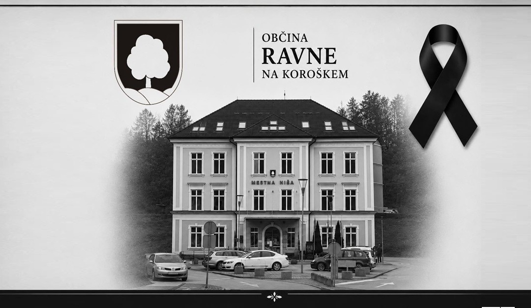 L'immagine del Comune di Ravne, in Slovenia, listata a lutto