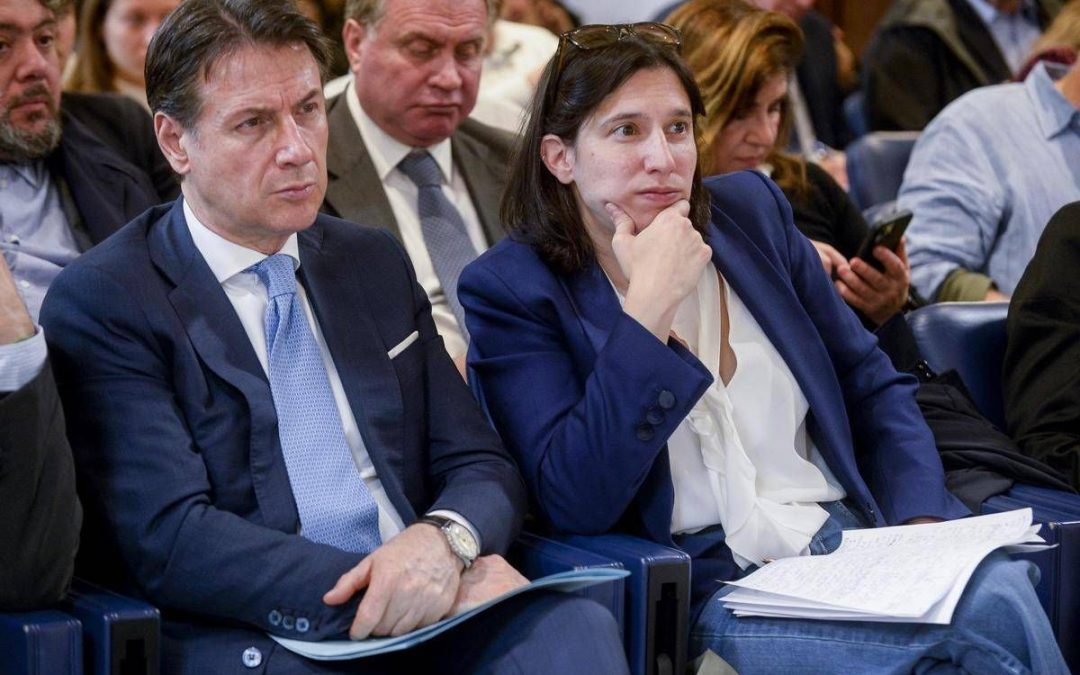 Conte: “M5S non firma programma con armi a Ucraina”. Schlein: “Sostegno a Kiev”