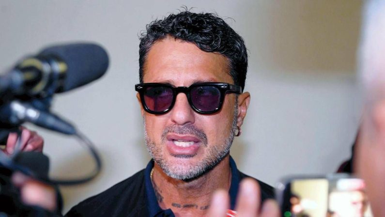Garante Privacy: “Illecita diffusione conversazioni Raoul Bova, sanzionato Fabrizio Corona”
