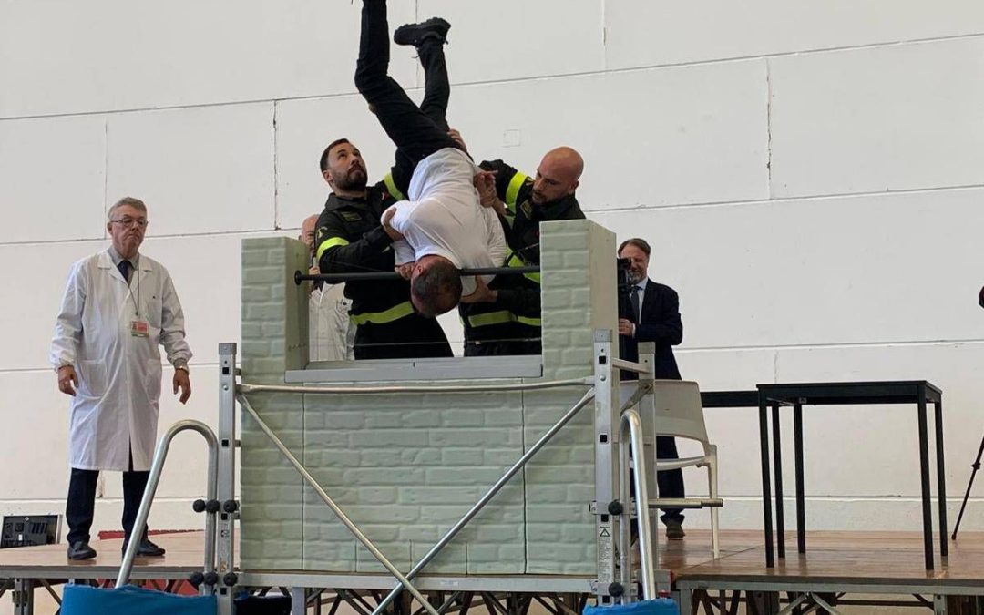 David Rossi, oggi la simulazione della defenestrazione: “Aggredito da almeno due persone”. Vinci: “Verso soluzione del caso”