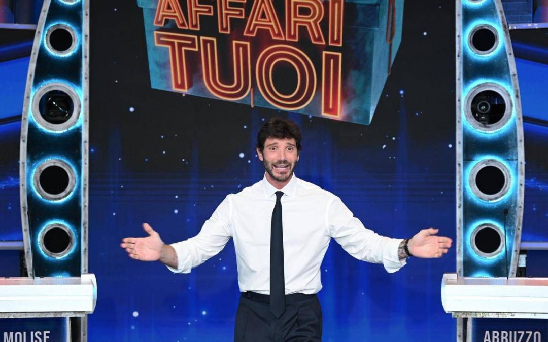 Torna ‘Affari Tuoi’, da oggi Stefano De Martino tutti i giorni su Rai1