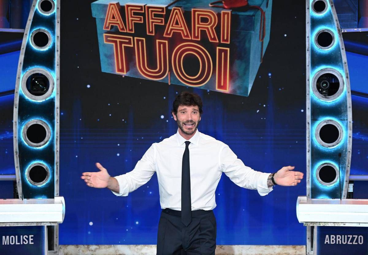 https://www.quotidianodelsud.it/wp-content/uploads/2026/09/demartino-affarituoi-2026-2027-ipa.jpeg