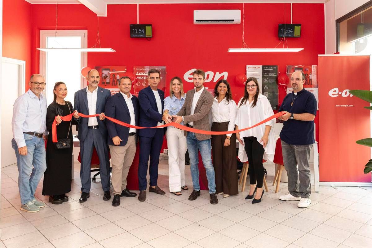 https://www.quotidianodelsud.it/wp-content/uploads/2026/09/eon-suzzara-inaugurazione-us.jpeg