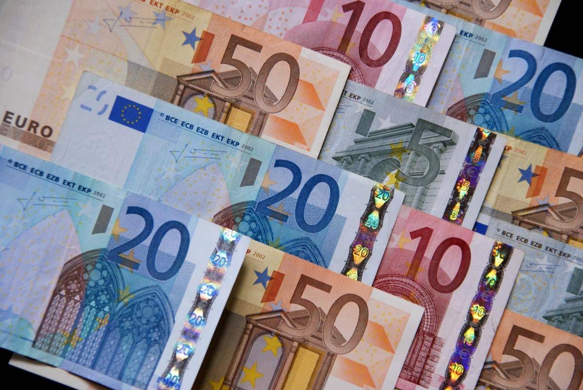 https://www.quotidianodelsud.it/wp-content/uploads/2026/09/euro-banconote-123rf-free.jpeg