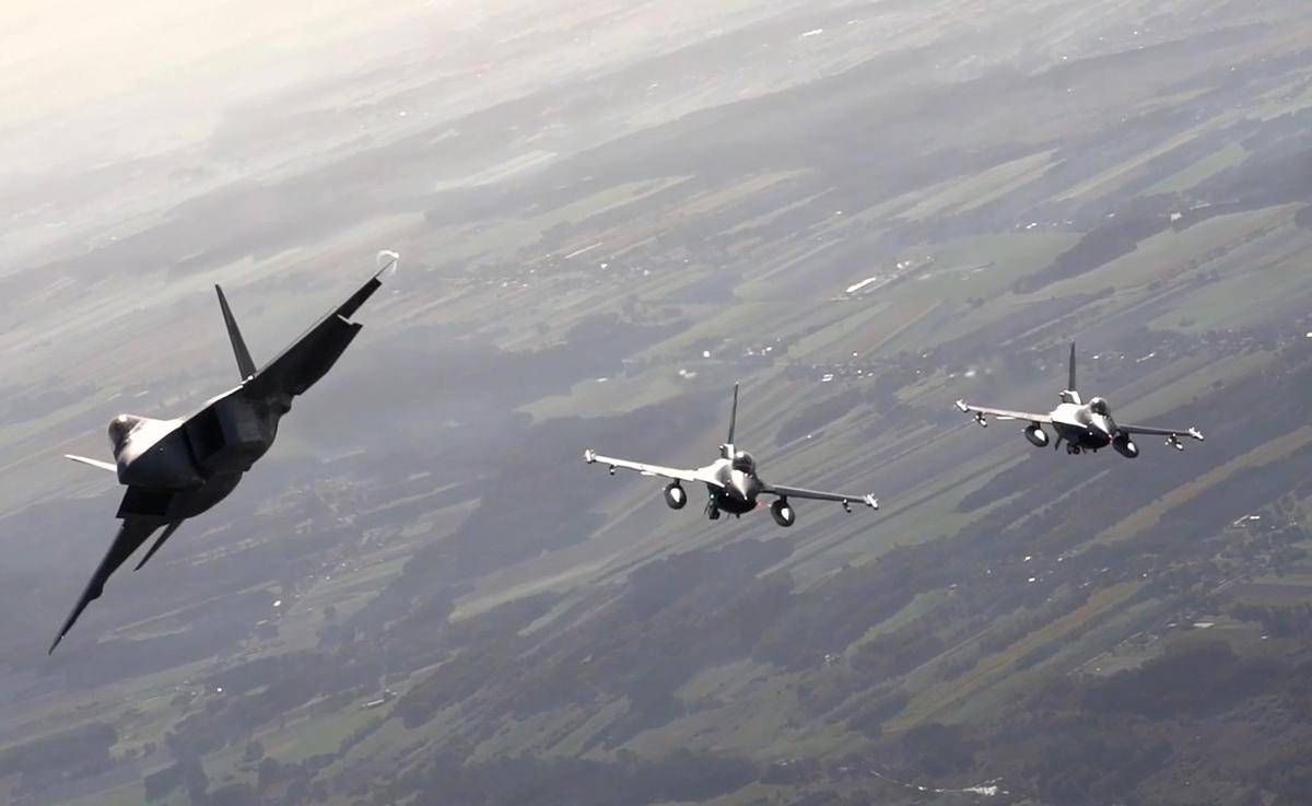 https://www.quotidianodelsud.it/wp-content/uploads/2026/09/eurofighters-caccia-polonia-fg-ipa.jpeg