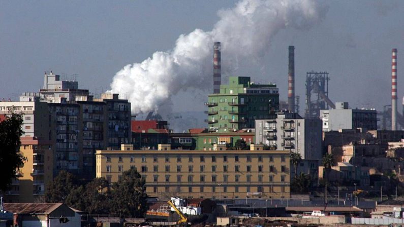 Ex Ilva, in arrivo lettere di licenziamento per 2.500 lavoratori dell’indotto