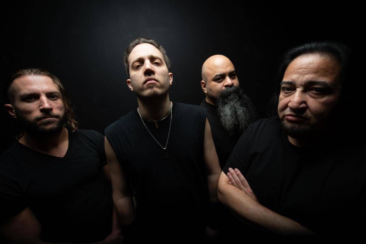 https://www.quotidianodelsud.it/wp-content/uploads/2026/09/fear-factory-fotoband.jpeg