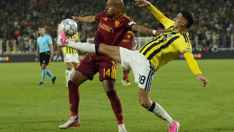 Pari per la Roma al ritorno in Champions dopo sette anni, 1-1 in casa del Fenerbahce