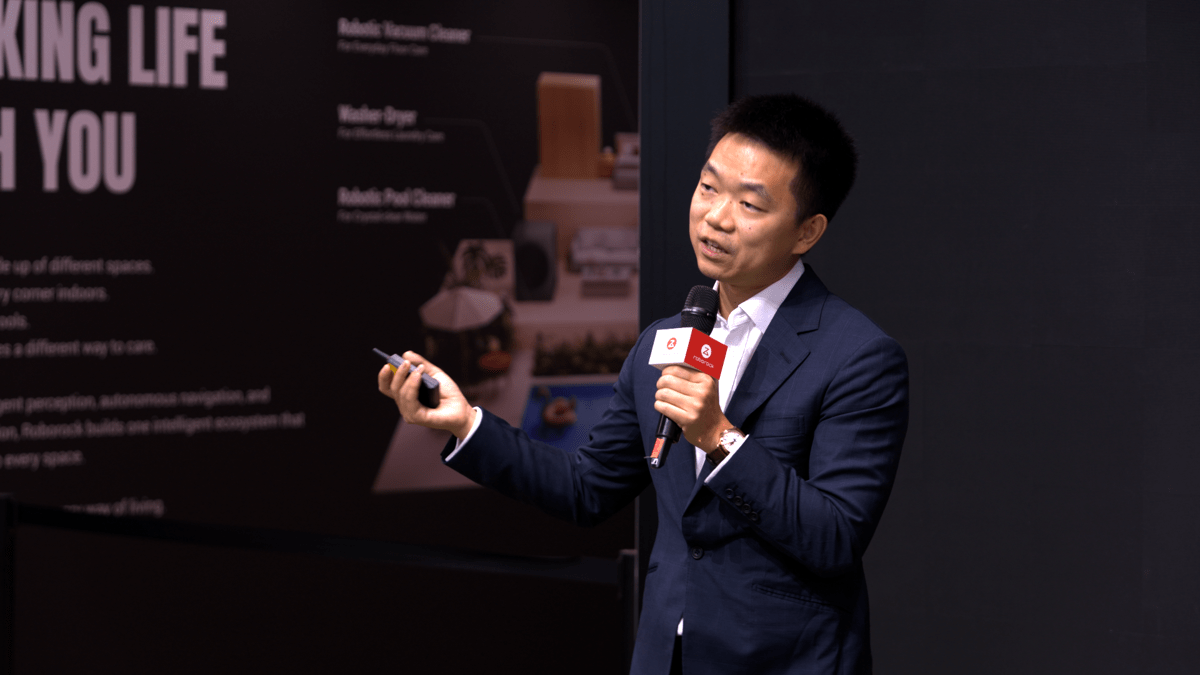 https://www.quotidianodelsud.it/wp-content/uploads/2026/09/frank-wu-comm.png