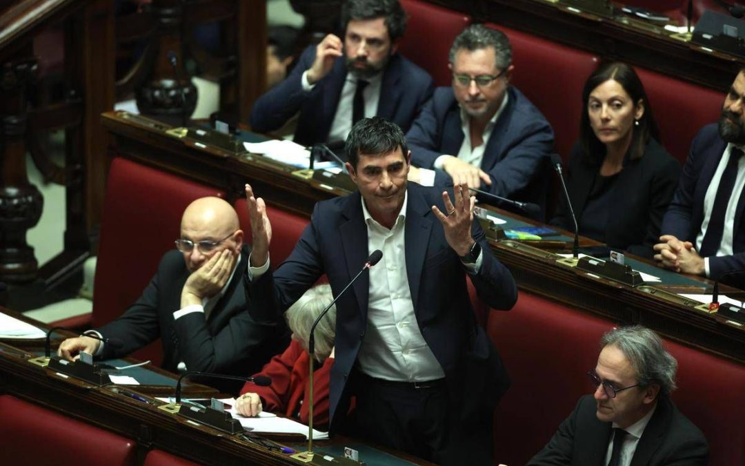 Ucraina e rebus centrosinistra, Fratoianni: “Troveremo sintesi con Pd e M5S”