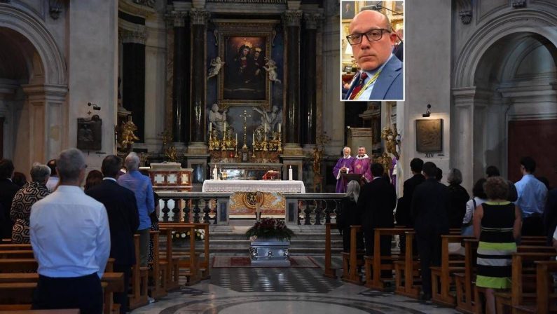Roma, oggi l’ultimo saluto al giornalista Daniele Compatangelo: il 5 la sepoltura a Sauze di Cesana