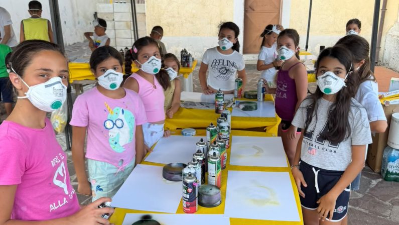 Rombiolo, a Garavati il laboratorio di Spray Art per bambini e ragazzi