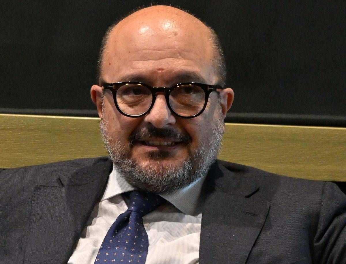 https://www.quotidianodelsud.it/wp-content/uploads/2026/09/gennarosangiuliano-primopiano-ipa-fg-1.jpeg