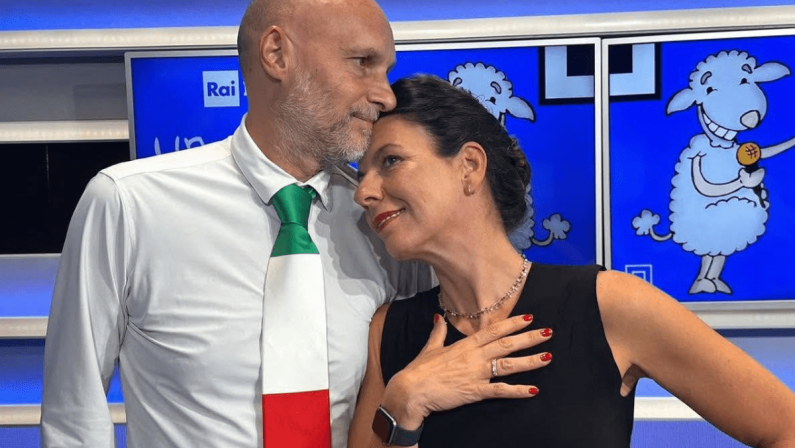 Geppi Cucciari lascia Un Giorno da Pecora dopo 11 anni: “E’ stato deciso di avere qualcuno disponibile tutto l’anno”