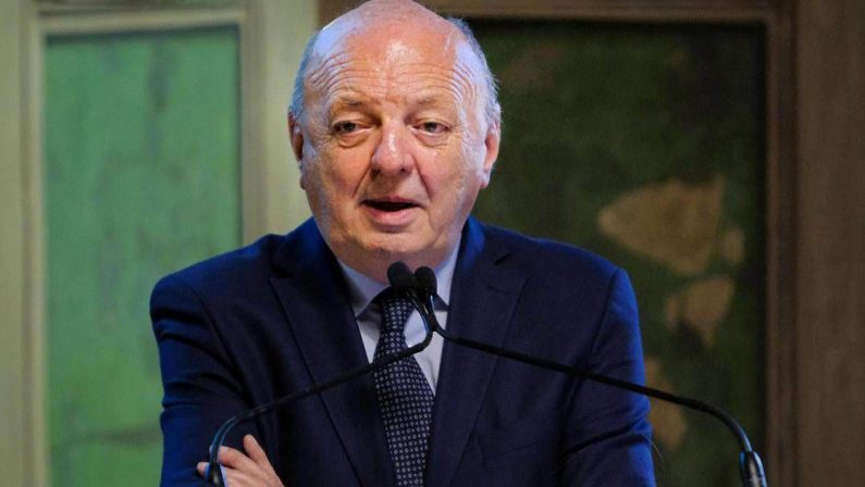 Nucleare, dalle bollette ai rifiuti radioattivi: la guida del ministero dell’Ambiente