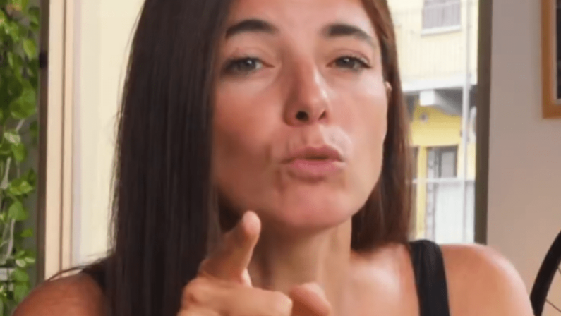 Caso Report, Giulia Innocenzi: “Dicono che lavoro grazie a favori sessuali? Insulti sessisti, è forma di violenza”. E annuncia denunce