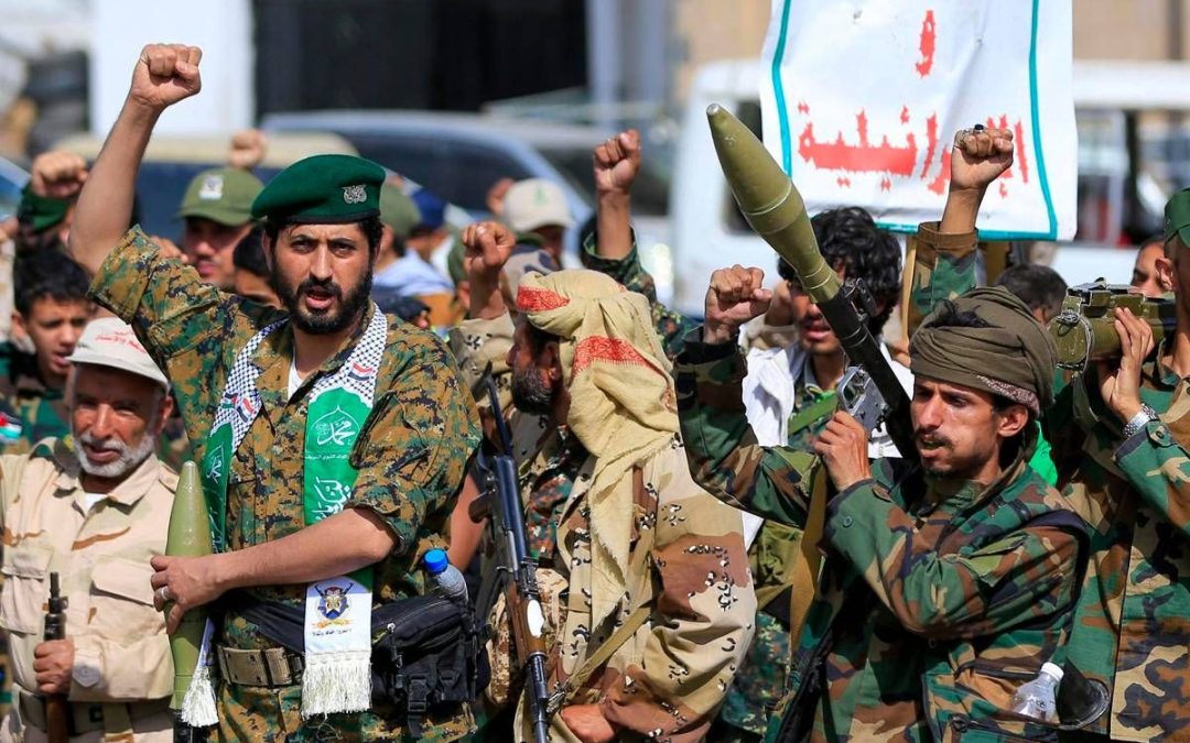 Yemen, ribelli Houthi avanzano sul Mar Rosso: cadono Dhubab e l’isola di Perim
