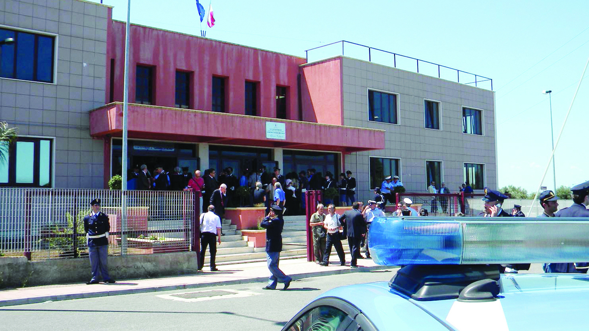 https://www.quotidianodelsud.it/wp-content/uploads/2026/09/il-vecchio-presidio-di-polizia-ad-arghilla.jpg