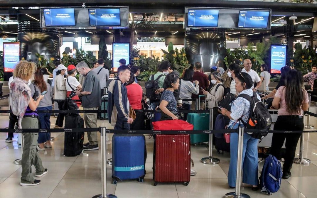 Trasporto aereo, oltre 300 milioni di passeggeri entro il 2035: tecnologia decisiva nelle crisi