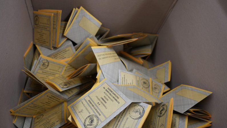 Elezioni suppletive, urne aperte domenica e lunedì nel collegio uninominale di Reggio Calabria